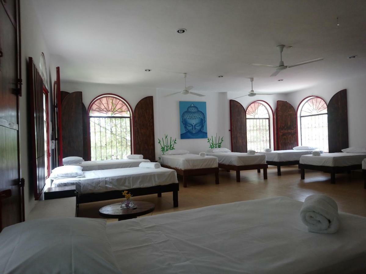 Casita Rustica En La Selva Hotel Cancún Eksteriør billede