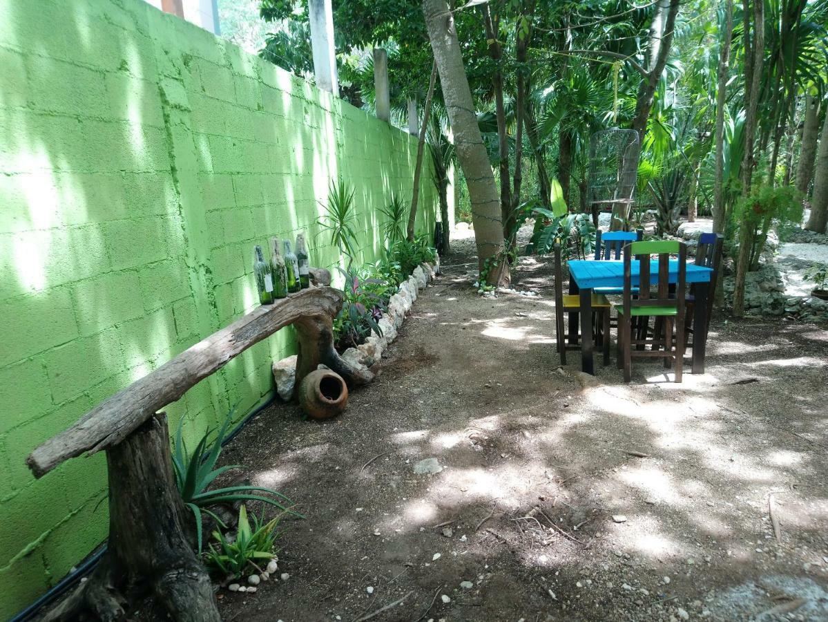 Casita Rustica En La Selva Hotel Cancún Eksteriør billede