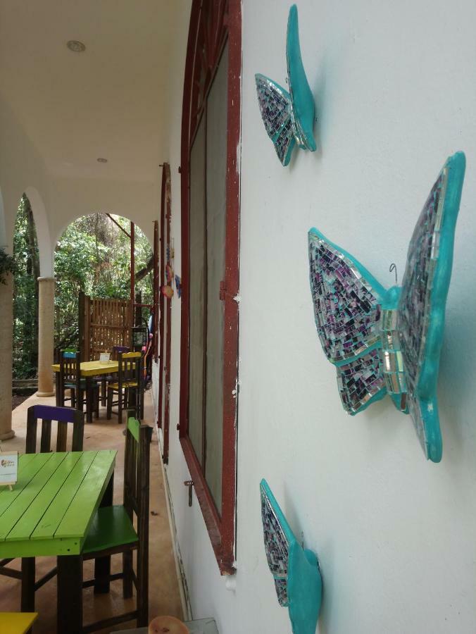 Casita Rustica En La Selva Hotel Cancún Eksteriør billede